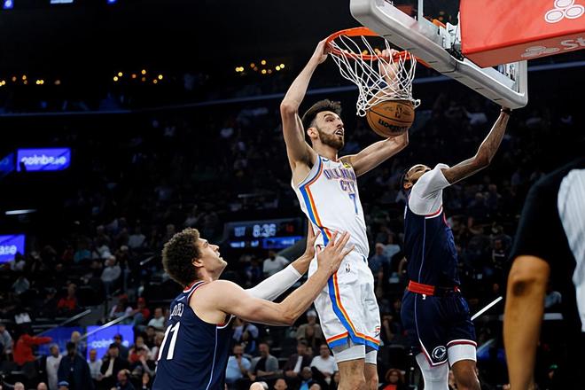 切特砍30+14雷霆大胜快船登顶西部