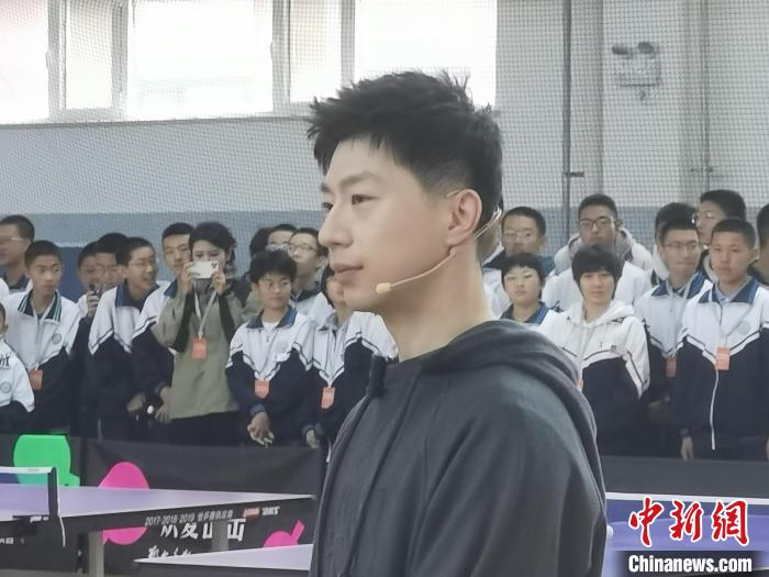 马龙坦言赛场紧张：回看比赛时总想如果这样打